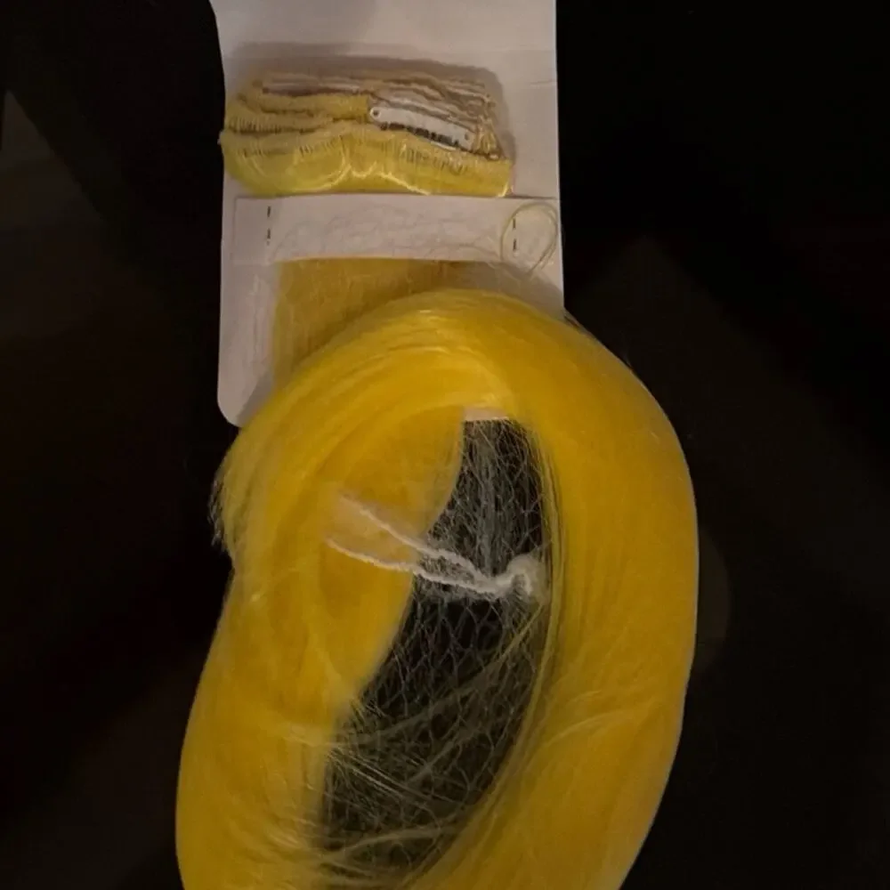 Girlshow 8 pc yellow clip-in extensions 22 inch long
